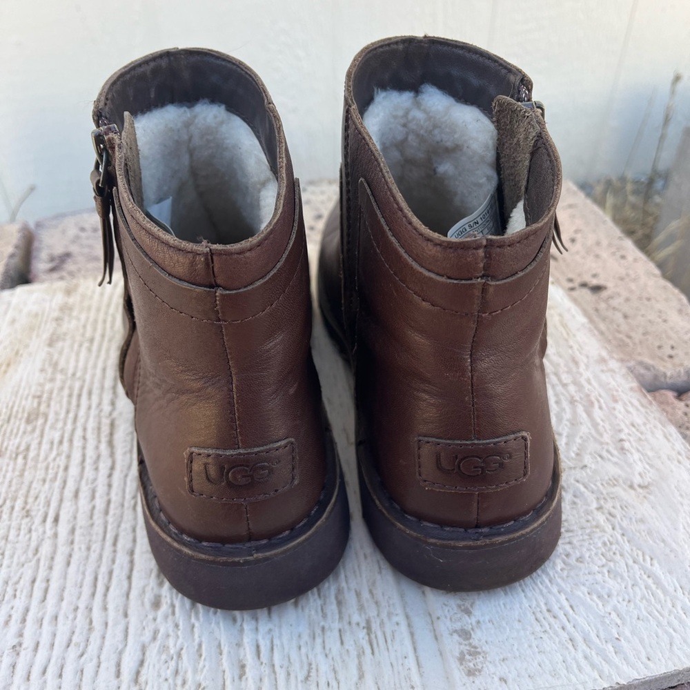 UGG Rea Brown Leather Booties size 9 - Picture 4 of 15